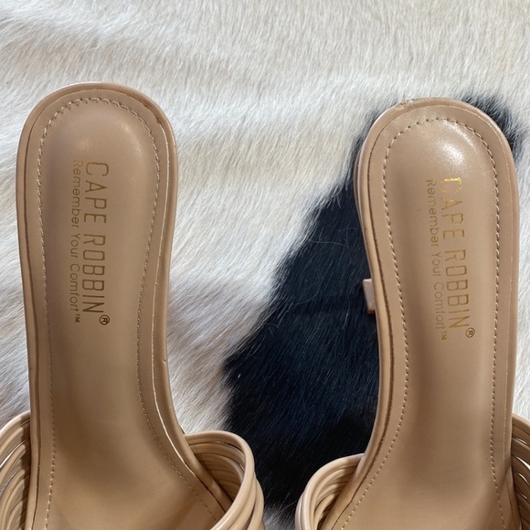 Cape Robbin Mexmon High Heels: Strappy Shoes Heels with Square Open Toe - Picture 9 of 9